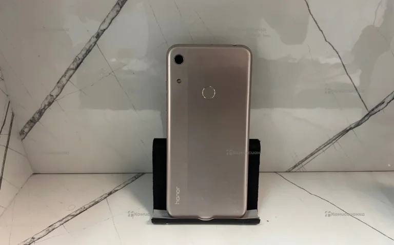 Honor 8A 2/32 ГБ