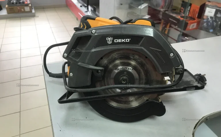 Пила циркулярная deko DKCS 1500-160 без корба