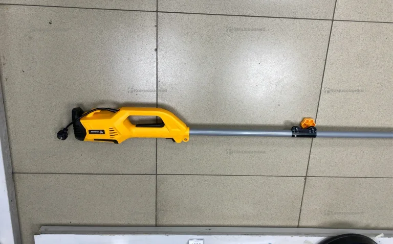 Триммер Deko DKTR1750