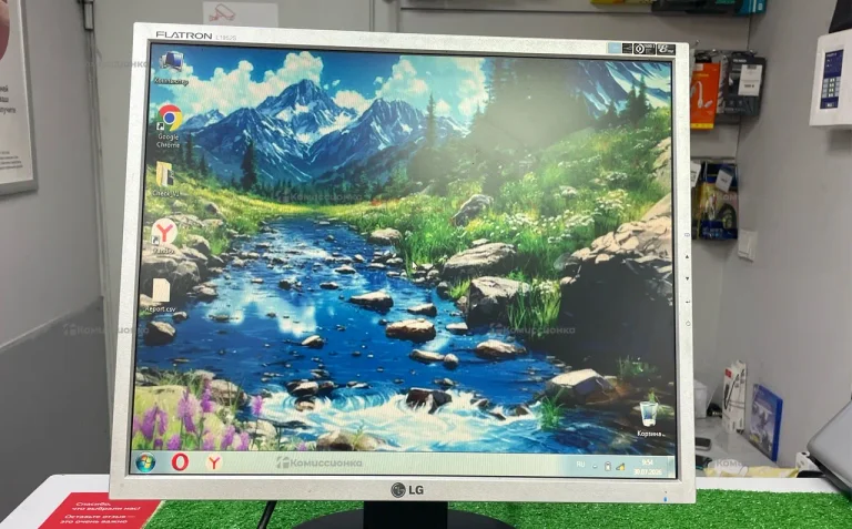 Монитор LG Flatron L1952S