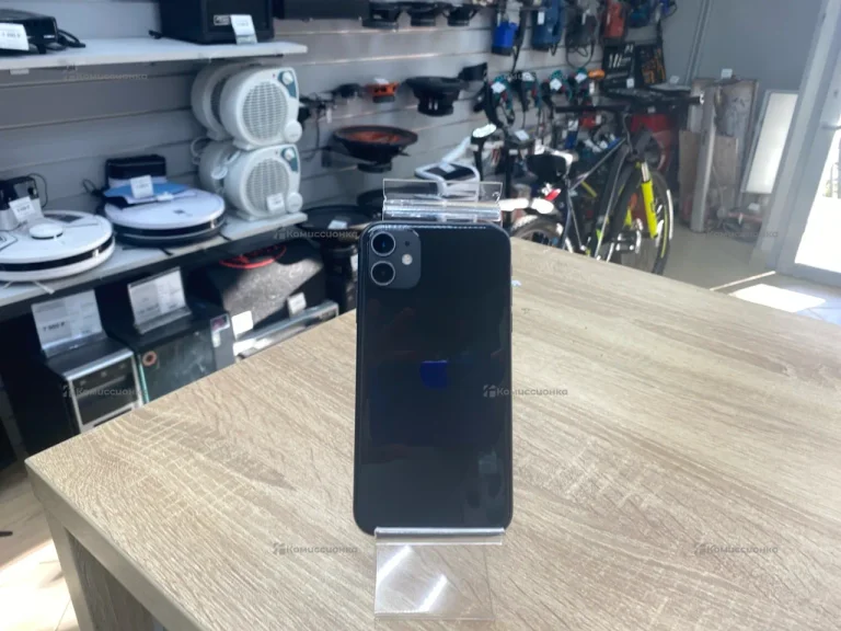 Apple iPhone 11 4/128 ГБ
