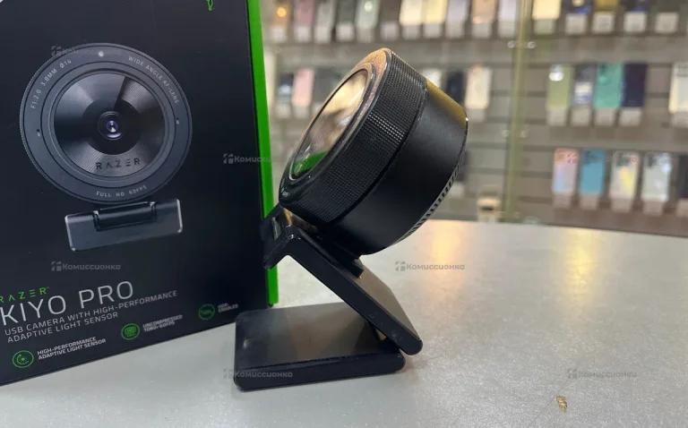 Веб-камера Razer Kiyo Pro