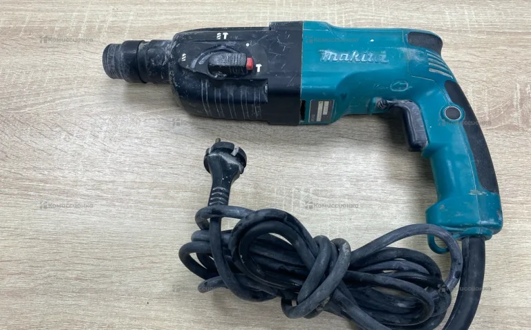 Перфоратор Makita HR2450