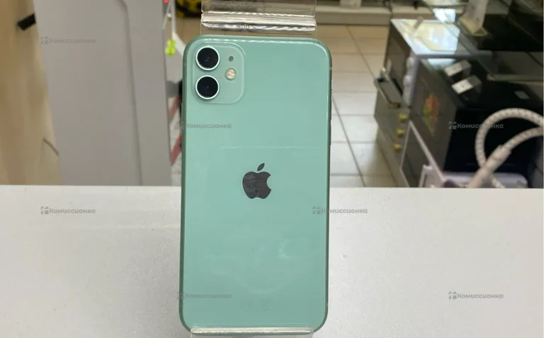 Apple iPhone 11 4/64 ГБ