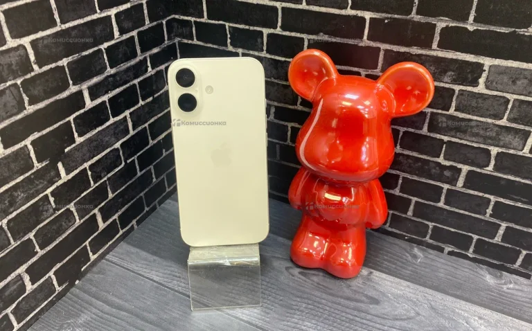Apple iPhone 16 8/128 ГБ