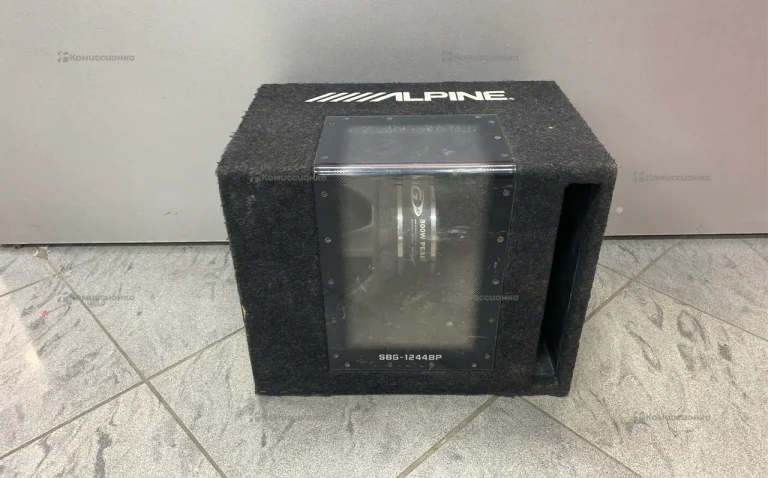 Сабвуфер Alpine SSG-1244