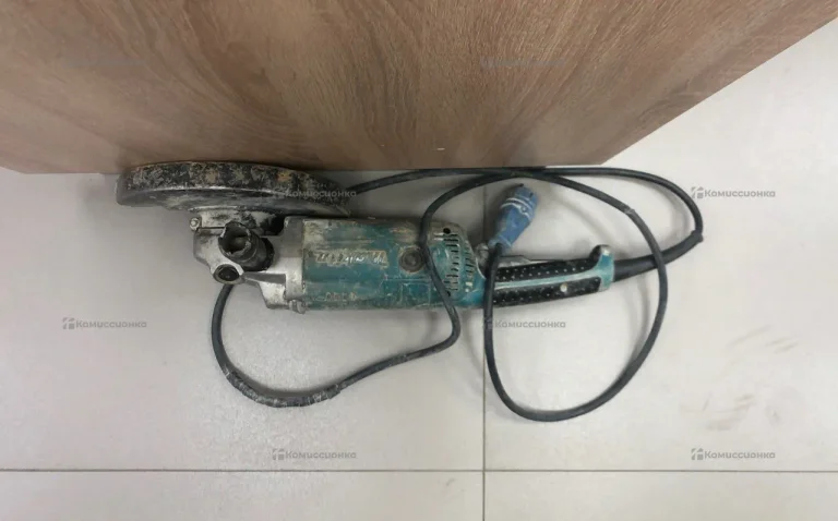 УШМ makita GA9020