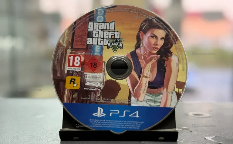 Игра Grand Theft Auto V (GTA 5) для PlayStation 4