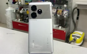 Купить Realme GT6 (China) 16/512 ГБ б/у , в Энгельс Цена:18900рублей