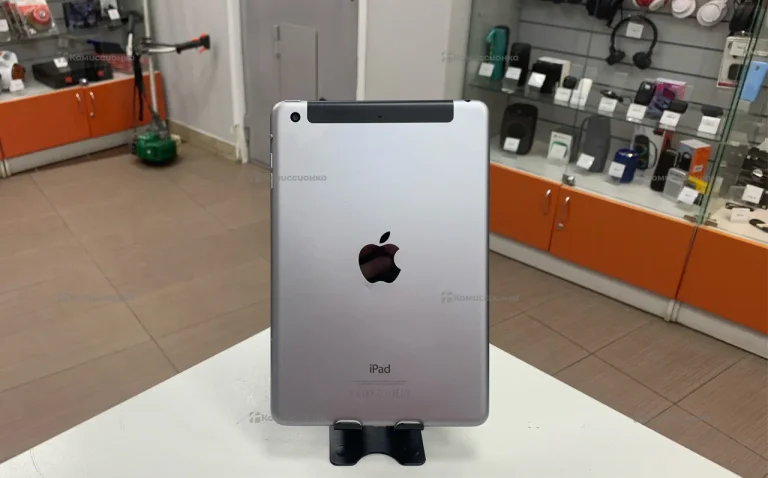 Планшет Apple iPad mini 3 16Gb Wi-Fi