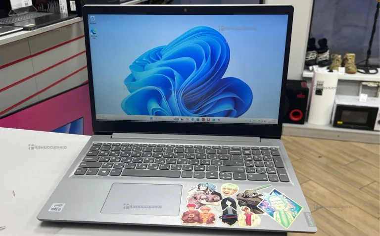 Ноутбук  Lenovo core i3-1005g1/8gb