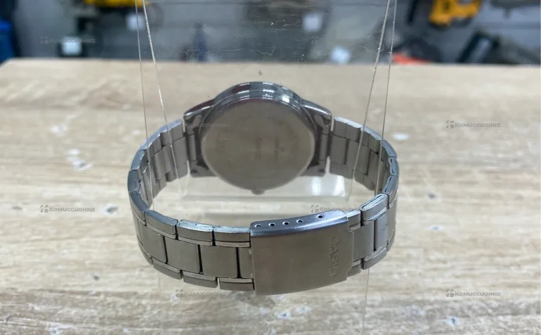 Часы  Casio 2784