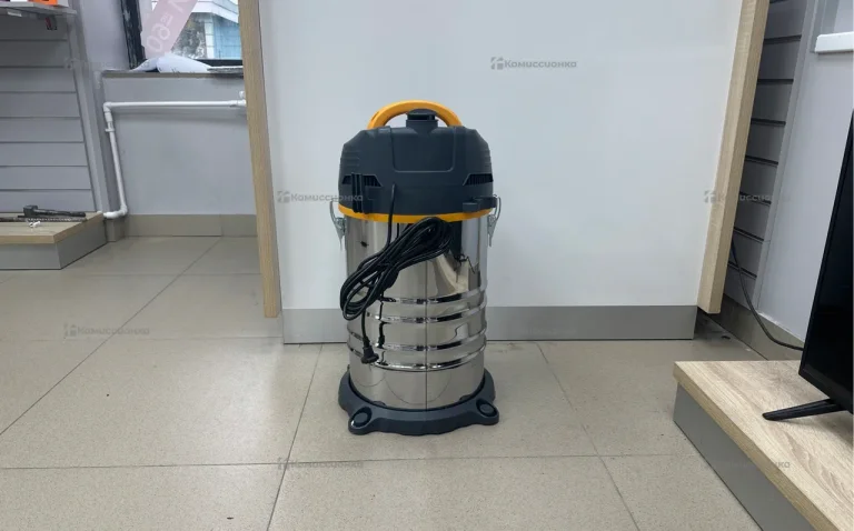 Пылесос  Astor Crs1635