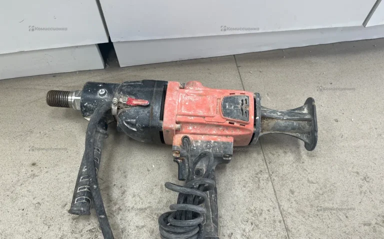 Установка алмазного бурения