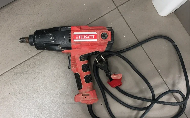 Гайковерт Ryobi R18IW3-0