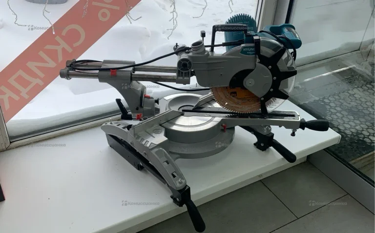 Торцовочная пила Hyundai M 2500-255S