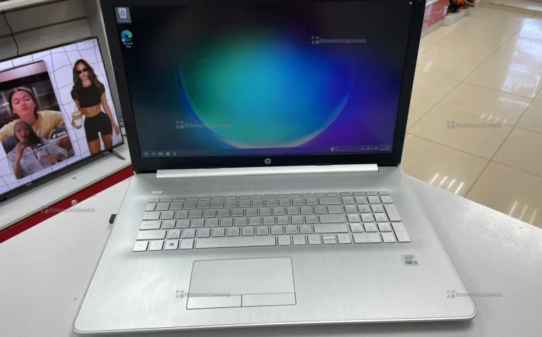 Ноутбук  HP LAPTOP 17-by2xxx