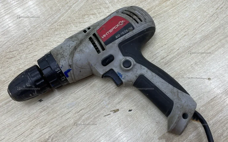 Дрель-шуруповерт Интерскол ДШ-10/260Э