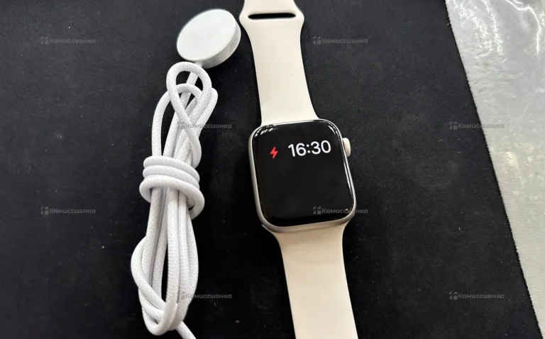 Часы  Apple Watch SE 3