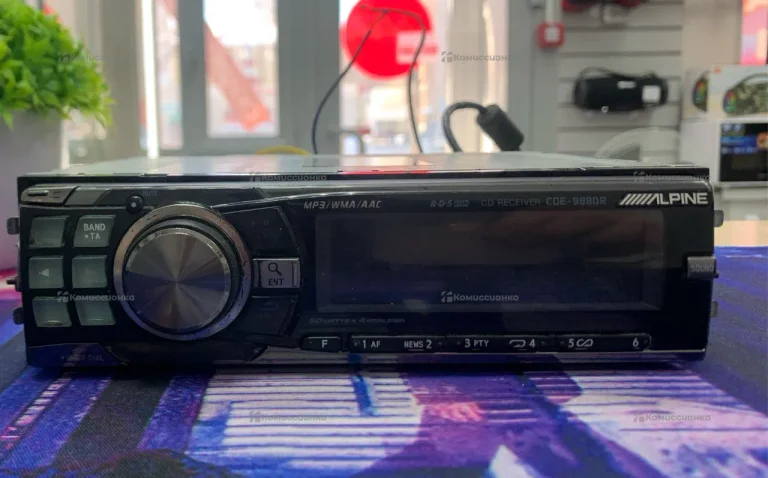 Процессорная Автомагнитола  ALPINE CDE-9880R