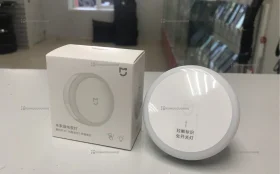 Купить Ночник Xiaomi Yeelight LED Round Plug-In Night Light Sensitive YLYD11YL EU (белый) б/у , в Тольятти Цена:490рублей