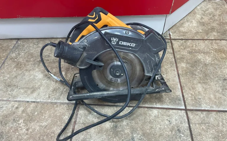 Дисковая пила Deko DKCS1900 Laser
