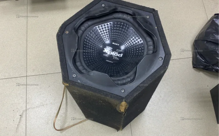 Сабвуфер  Sony xplod 1350w