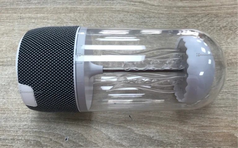 Колонка  белая