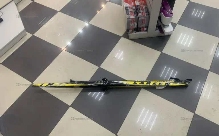 Лыжи Larsen Active Graphite Base