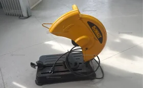 Купить Циркулярная пила Dewalt D28730-QS б/у , в Рязань Цена:11900рублей