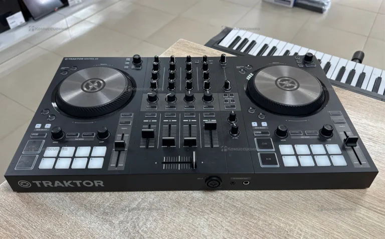 Dj контроллер traktor kontrol s3
