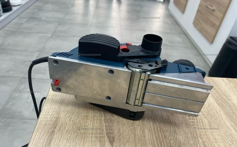 Электрорубанок Bosch GHO 40-82 С