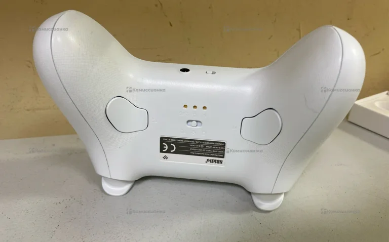 Джойстик 8BitDo 3