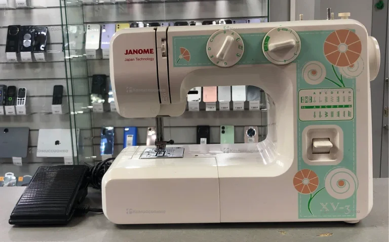 Швейная машина Janome XV-3