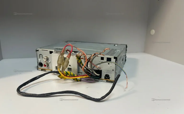 Автомагнитола  JVC KS-R327
