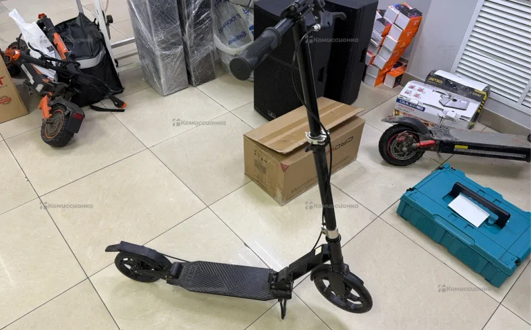 Самокат Roces 230 Lux