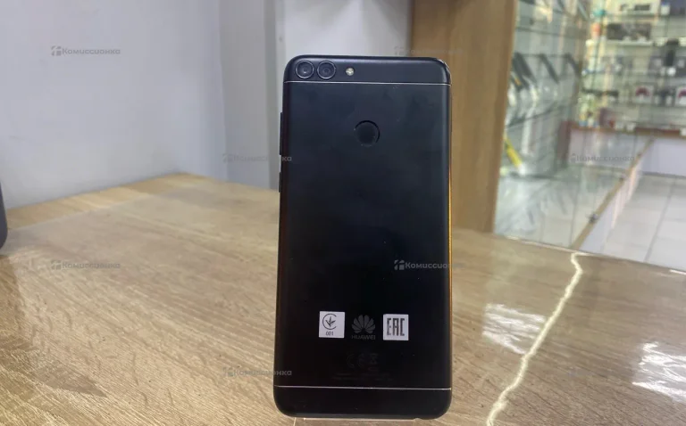 Huawei P smart 3/32 ГБ
