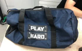 Купить Спортивная сумка play hard б/у , в Набережные Челны Цена:900рублей