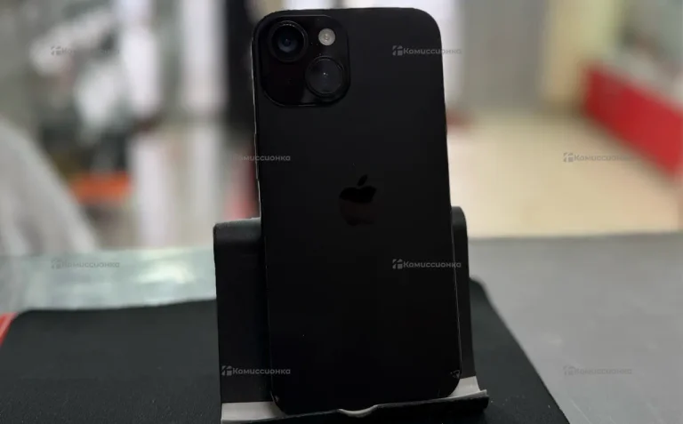 Apple iPhone 15 6/128 ГБ