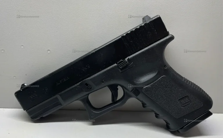 Страйкбольный пистолет Glock 19 9x19