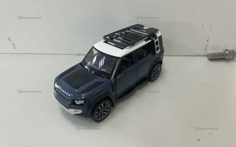 Машинка defender