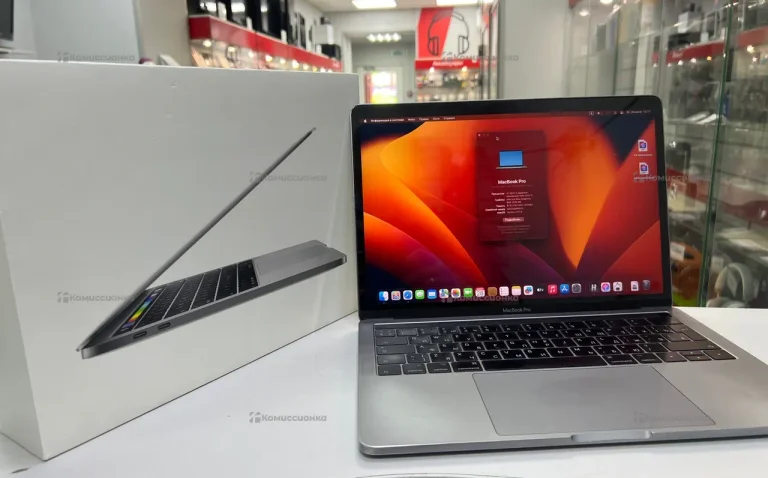 Ноутбук  MacBook Pro 13-inch 2017 i5/ddr8/256gb