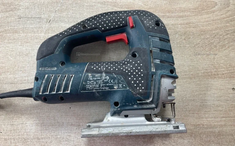 Электролобзик Bosch GST 150 BCE