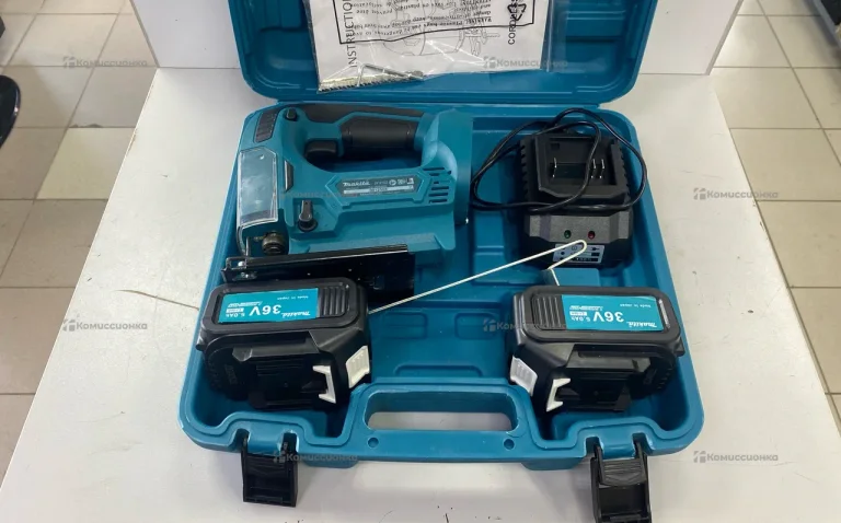 Лобзик Makita CXT JV101DZ