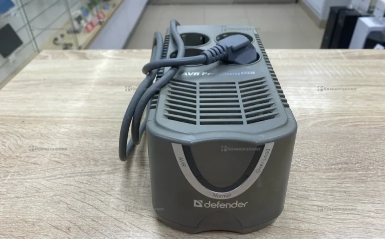 Стабилизатор Defender AVP Premium 600i
