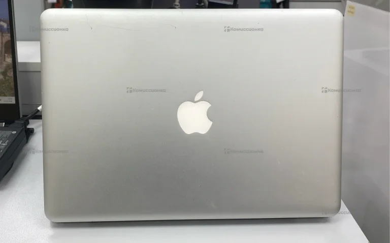 Ноутбук Apple MacBook Pro 13 2011