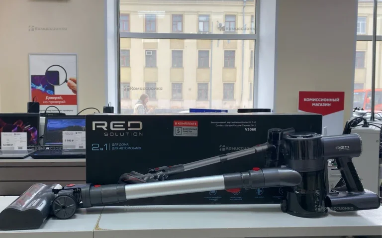 Пылесос Red Solition V3060