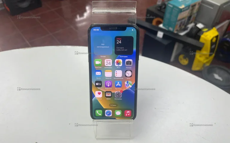 Apple iPhone X 3/64 ГБ
