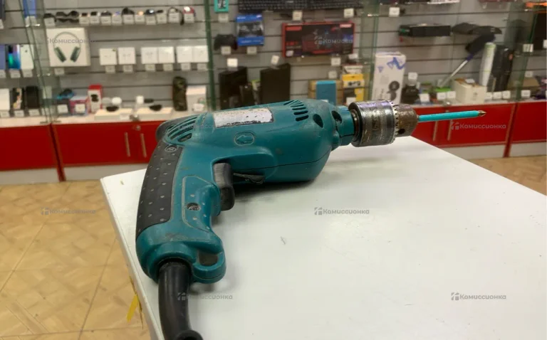 Дрель Makita