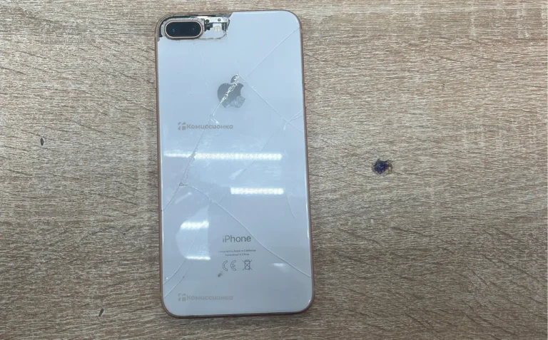 Apple iPhone 8 Plus 3/64 ГБ